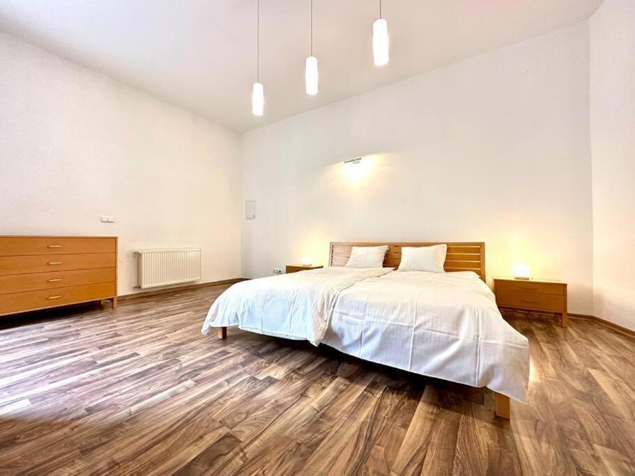 ברטיסלאבה Michalska Residences מראה חיצוני תמונה